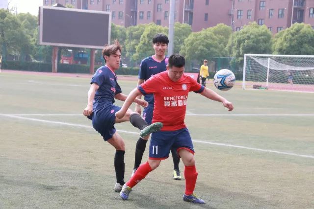 备战温网 辛纳调整训练方式应对高温挑战
